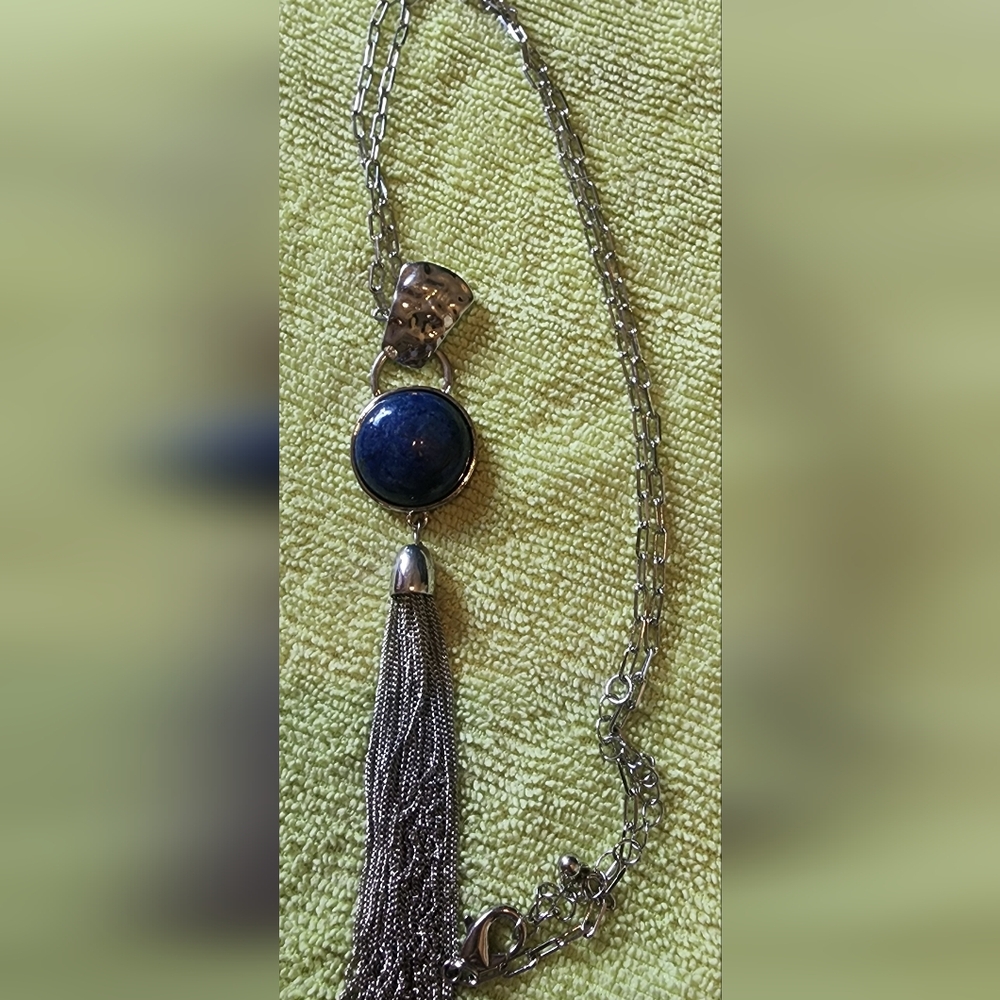 Elegant Silver and Blue Pendant Necklace 30"